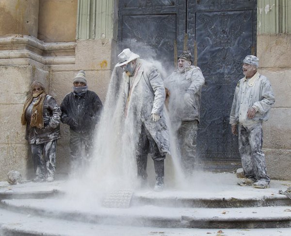 День дурака в Испании