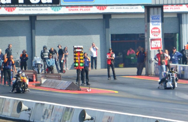 Падение мотоциклиста на скорости 300 км/ч