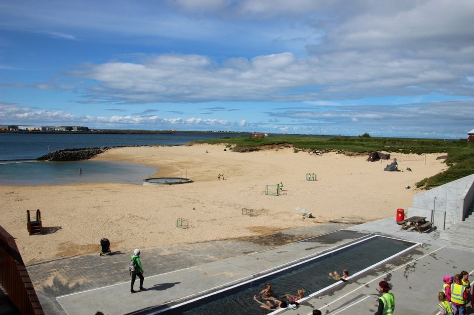 Геотермальные бассейны Исландии