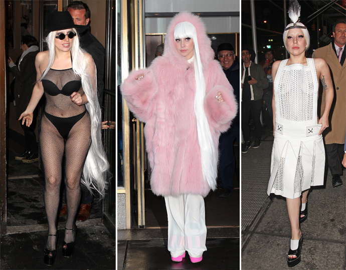 Леди Гага продемонстрировала три странных наряда за один день 