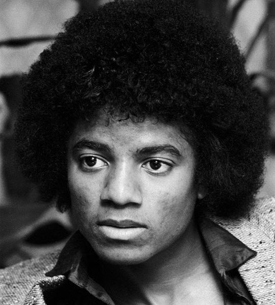 Как с годами менялось лицо Майкла Джексона 