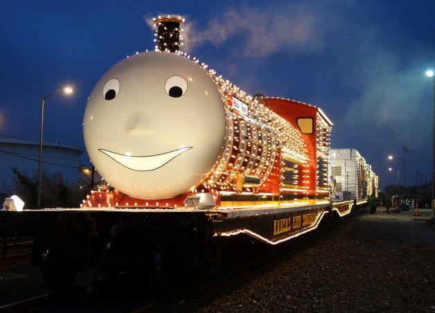 «Поезд Санты» делает остановку в Бомонте