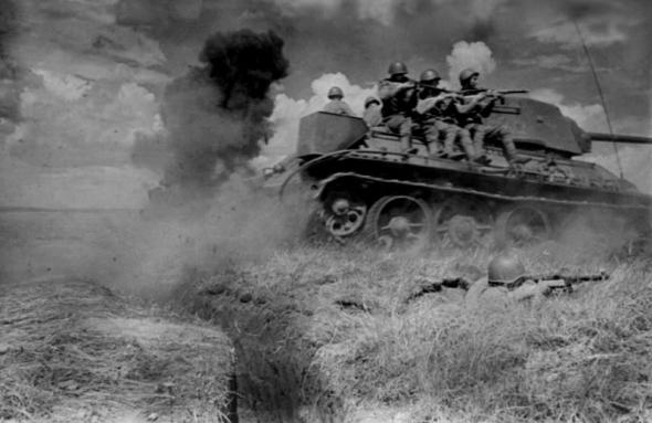 1945 год в черно-белых фотографиях