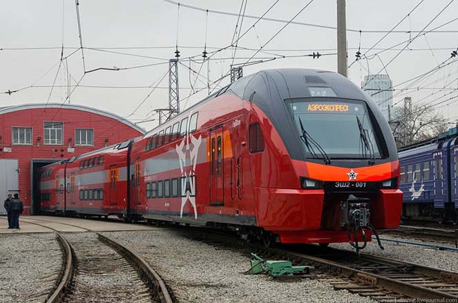 Двухэтажный электропоезд компании Аэроэкспресс